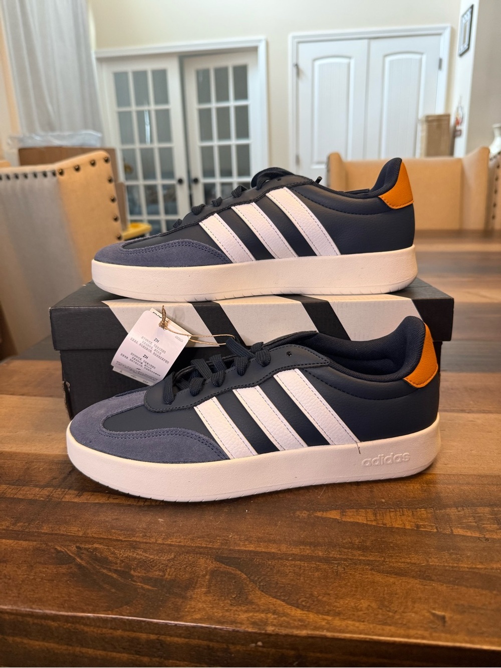 Adidas Barreda Sneakers Aurora Ink / Cloud White / Focus Orange Colorway